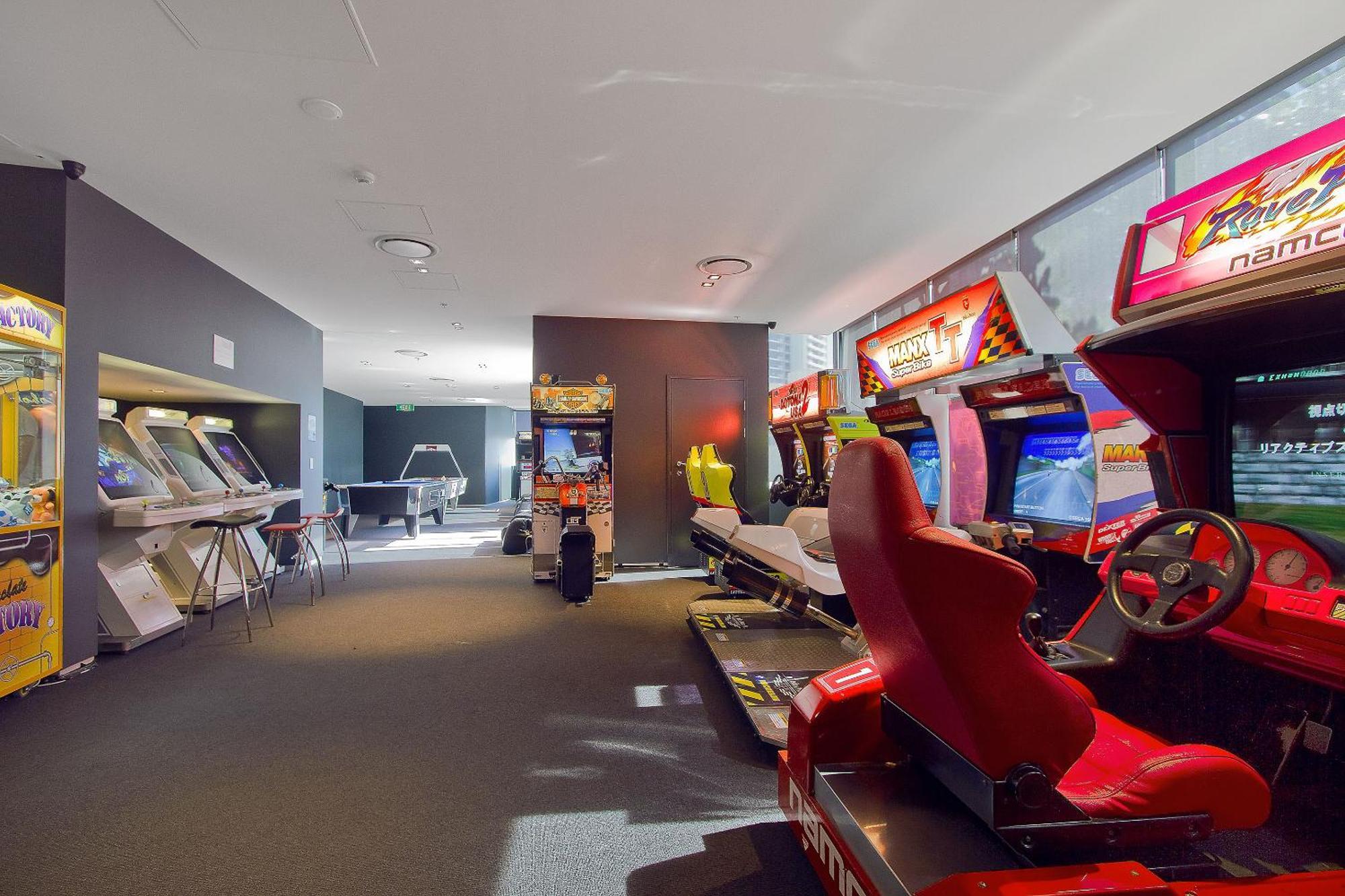 Circle On Cavill Surfers Paradise Mid Week Madness Deal - Q Stay Gold Coast Exterior photo