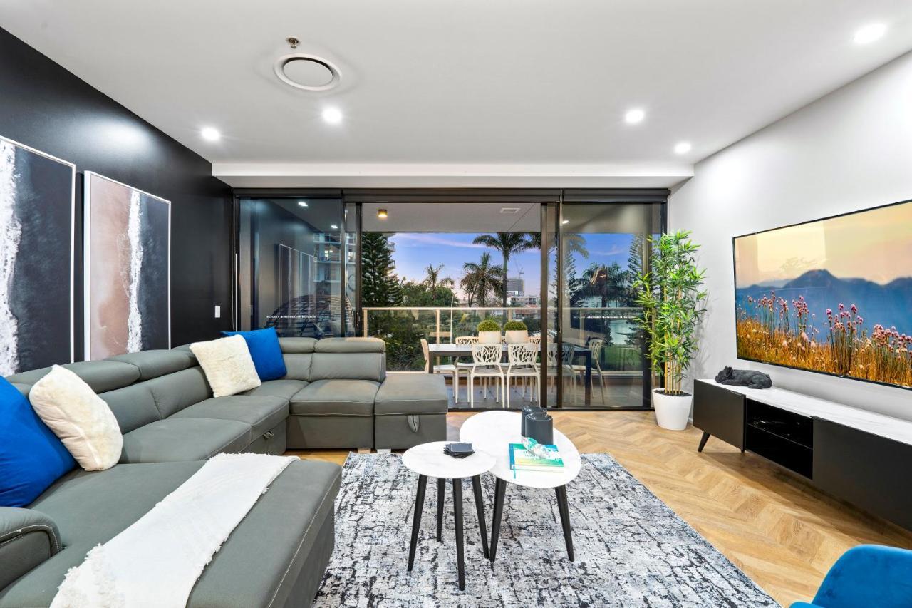 Circle On Cavill Surfers Paradise Mid Week Madness Deal - Q Stay Gold Coast Exterior photo
