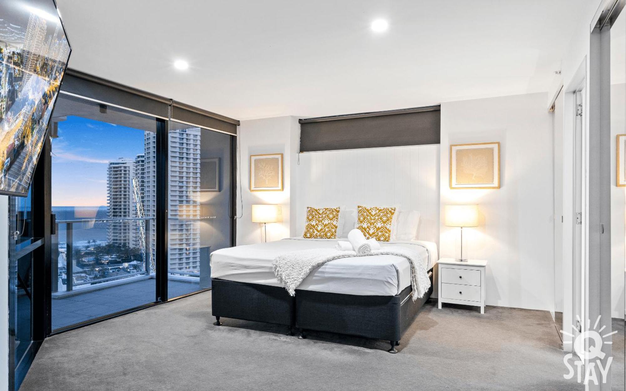 Circle On Cavill Surfers Paradise Mid Week Madness Deal - Q Stay Gold Coast Exterior photo