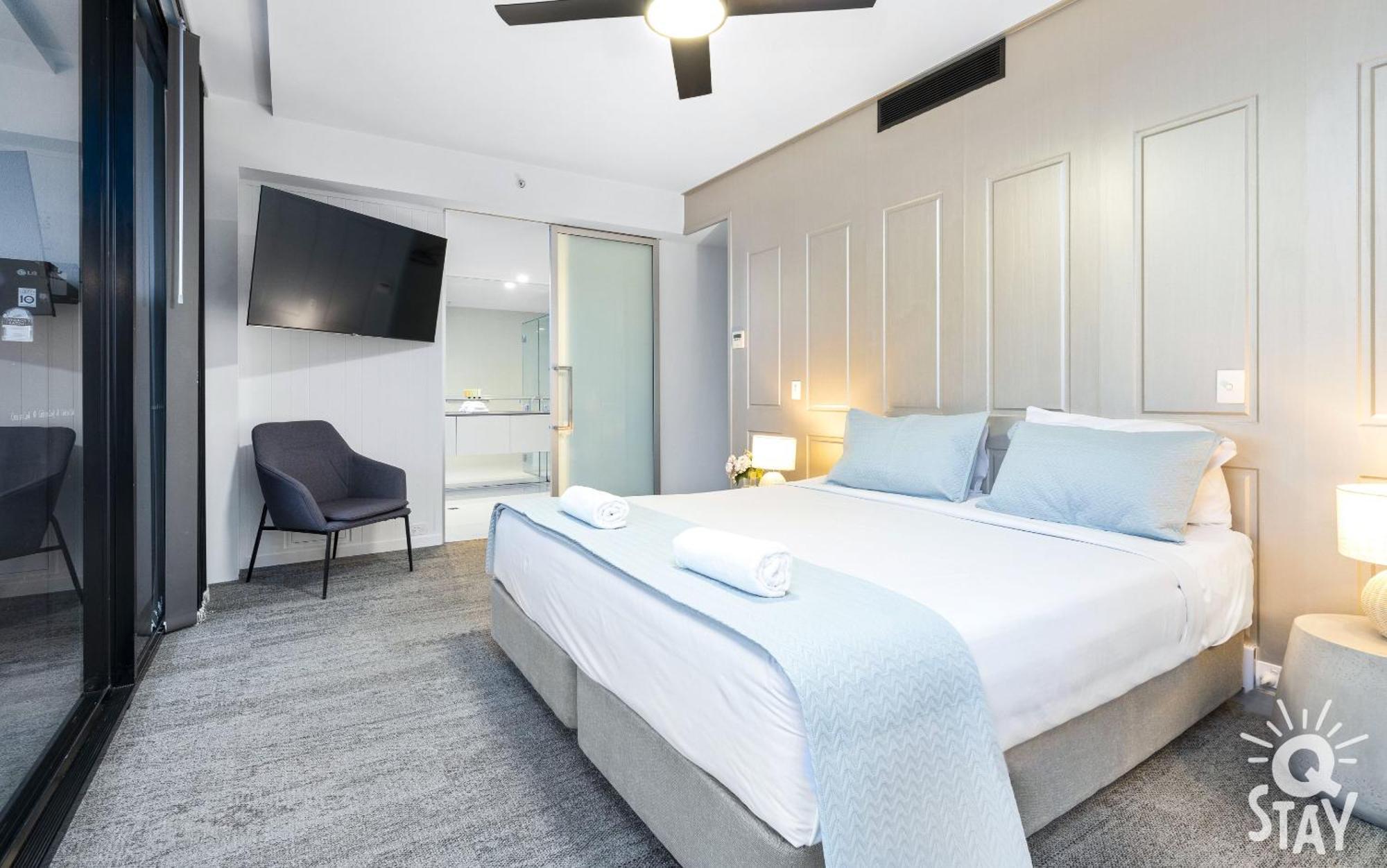 Circle On Cavill Surfers Paradise Mid Week Madness Deal - Q Stay Gold Coast Exterior photo