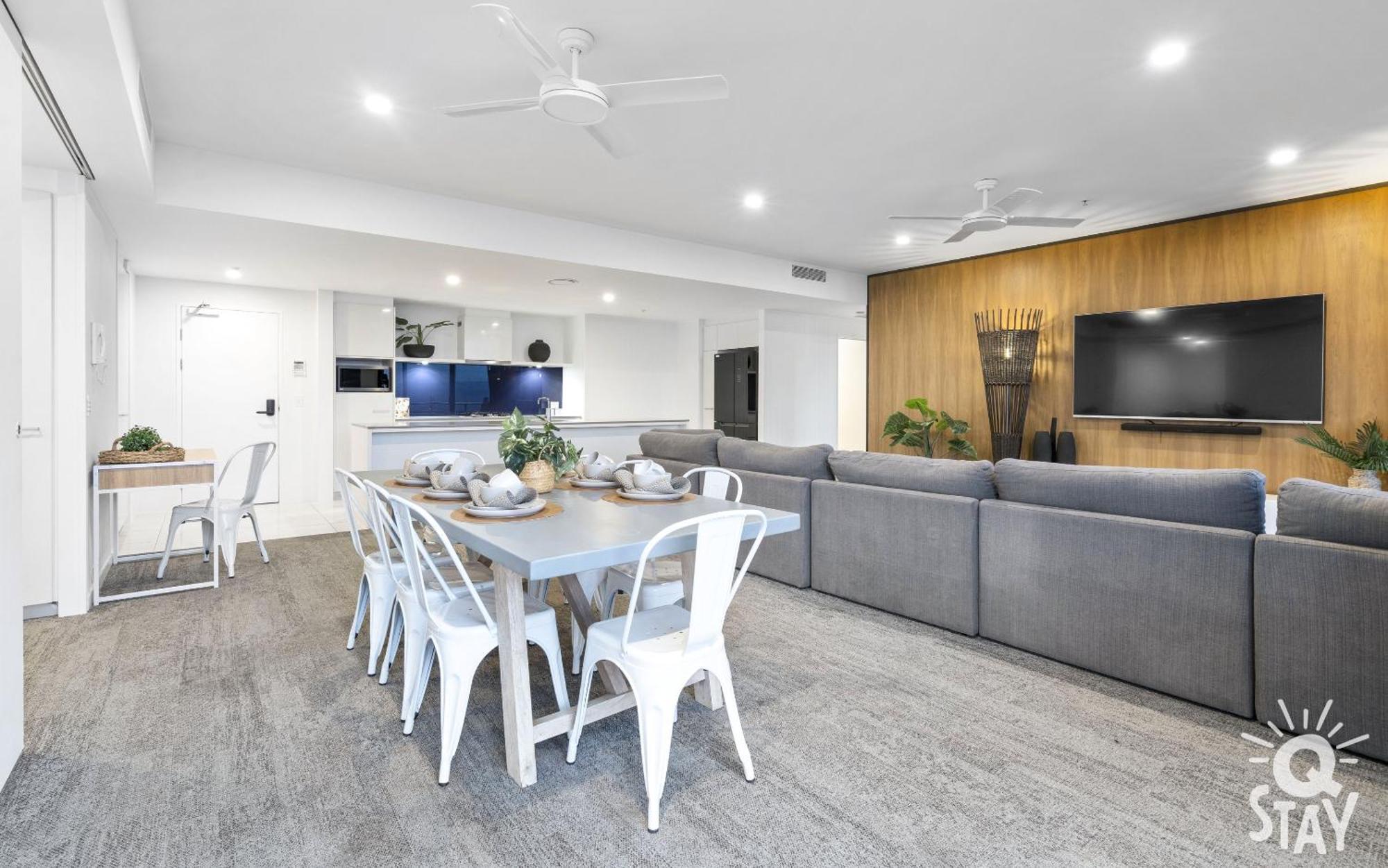Circle On Cavill Surfers Paradise Mid Week Madness Deal - Q Stay Gold Coast Exterior photo