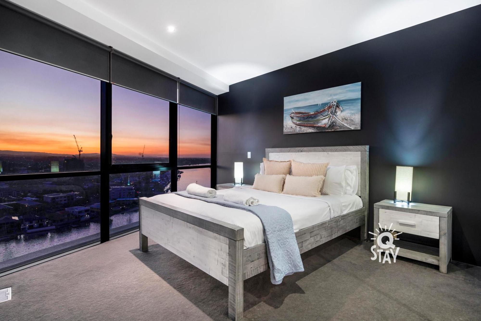Circle On Cavill Surfers Paradise Mid Week Madness Deal - Q Stay Gold Coast Exterior photo