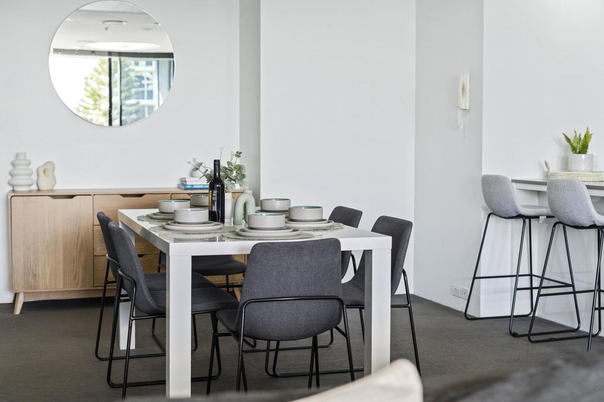 Circle On Cavill Surfers Paradise Mid Week Madness Deal - Q Stay Gold Coast Exterior photo
