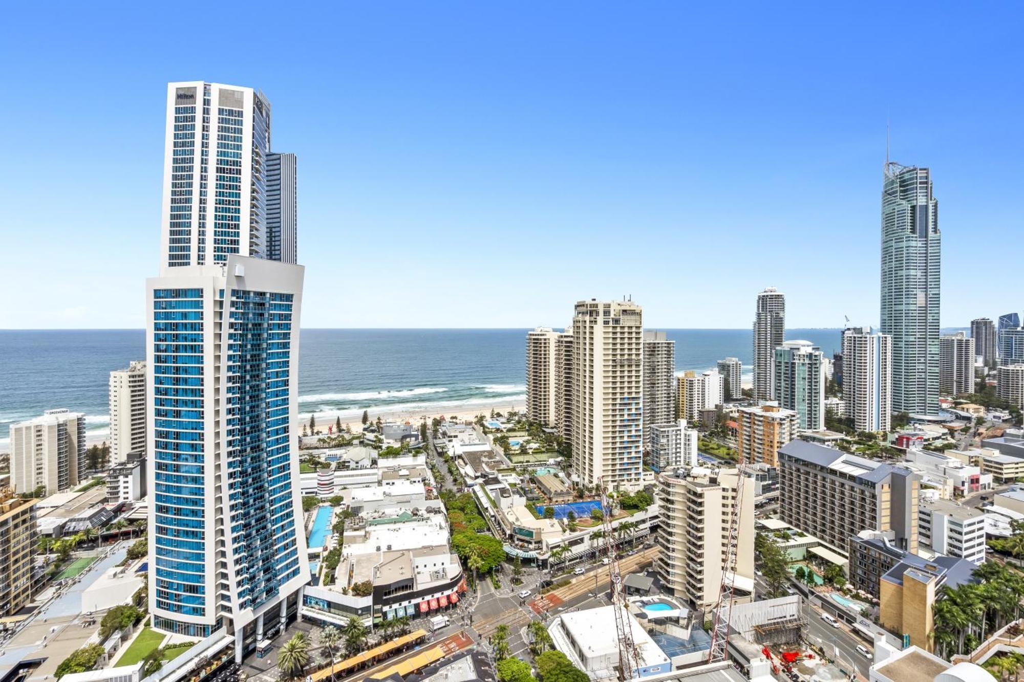 Circle On Cavill Surfers Paradise Mid Week Madness Deal - Q Stay Gold Coast Exterior photo